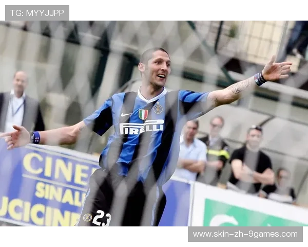 “帕布罗·马特拉：全能后卫的崛起，带领美洲狮队走向新高峰”